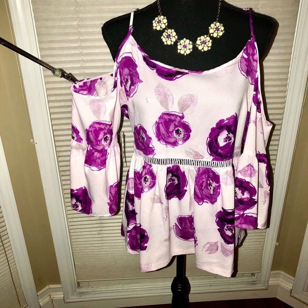 Kensie Cold Shoulder Blouse NWT